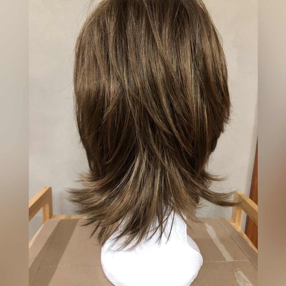 Stylish Brown Wig for Women - Picture 4 of 11